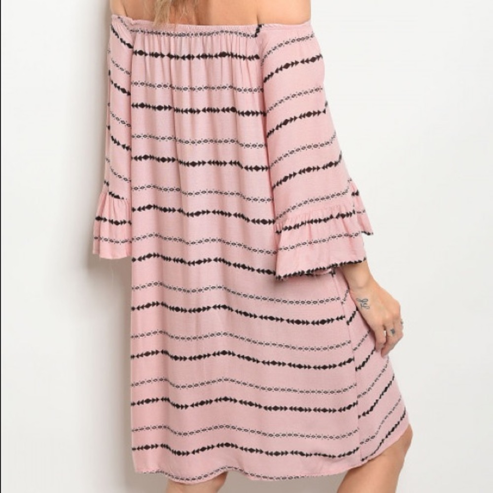 ๐ Pink Off The Shoulder Midi Dress - Picture 3 of 7